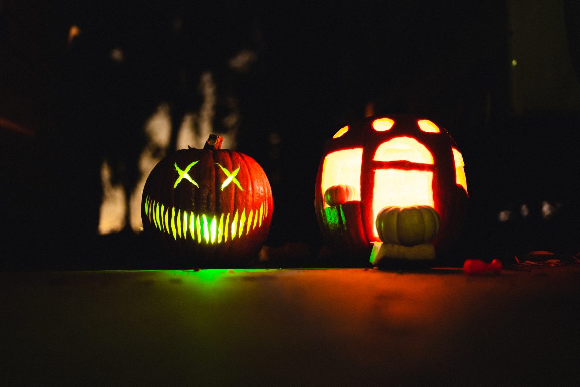 pumpkins and jackolanterns