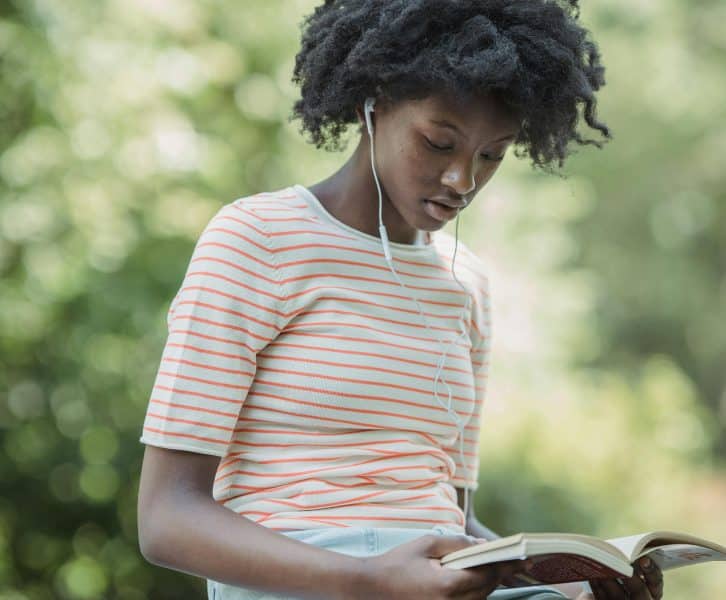 5 Books With Strong Female Characters by: Corra Maddox